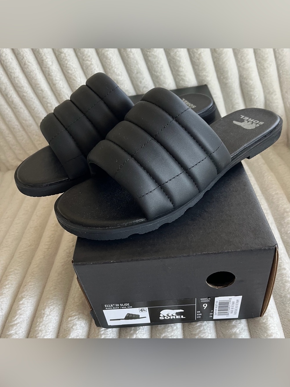 NIB Women’s Sorel Ella III Quilted Puff Slide Sandals in Black